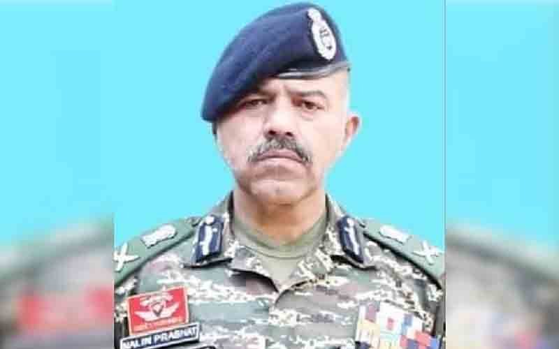 मनाली से आईपीएस अधिकारी नलिन प्रभात बने एनएसजी के महानिदेशक