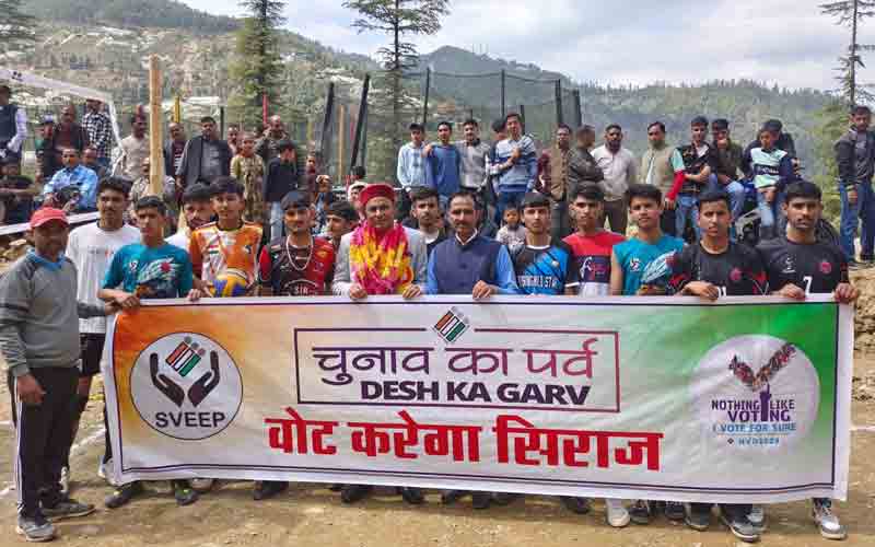 देव कामेश्वर मेले में चलाया मतदाता जागरूकता अभियान