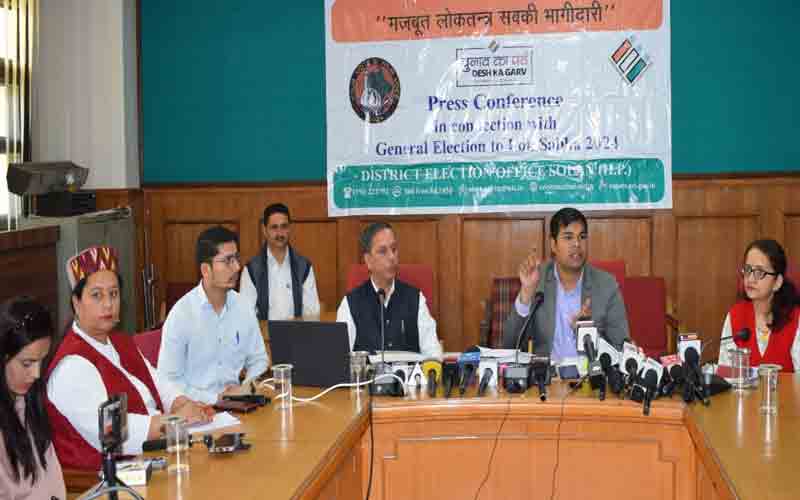 लोकसभा निर्वाचन-2024 के सफल क्रियान्वयन में मीडिया की भूमिका एवं दायित्वों पर कार्यशाला आयोजित