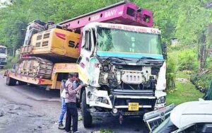 two-trucks-on-NH-103-accid.jpg