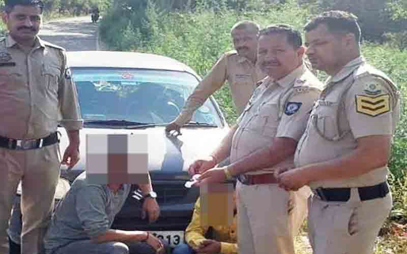 हमीरपुर और मंडी के दो युवक चिट्टे सहित गिरफ्तार