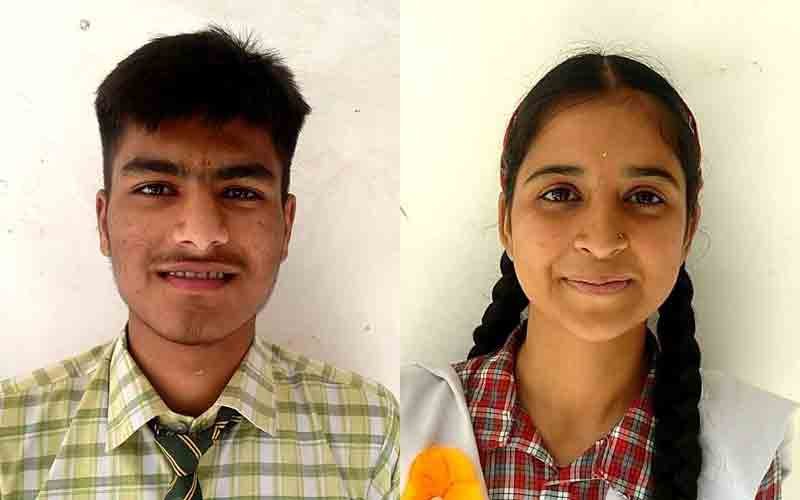 सैनवाला स्कूल में अक्षय कुमार हेड बॉय व कशिश को चुना हेड गर्ल