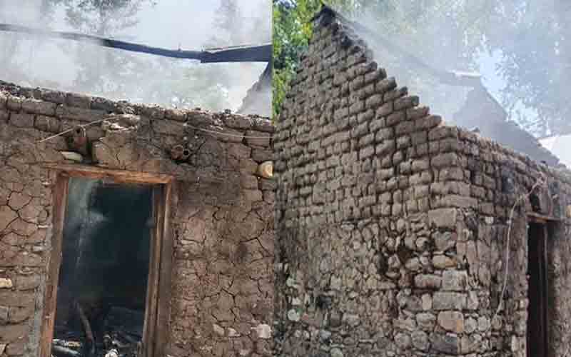 गौशाला में लगी आग की चपेट में आने से पिता की मौत, बुरी तरह झुलसा बेटा