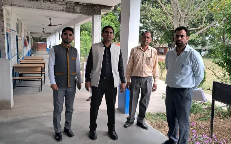 मतदान केंद्रों में दिव्यांगों के लिए रैंप की होगी सुविधा- डीसी