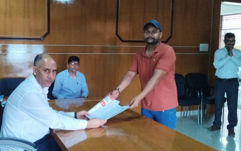 हिमाचल विधानसभा उपचुनाव: कुटलैहड़ में निर्दलीय प्रत्याशी ने भरा नामांकन