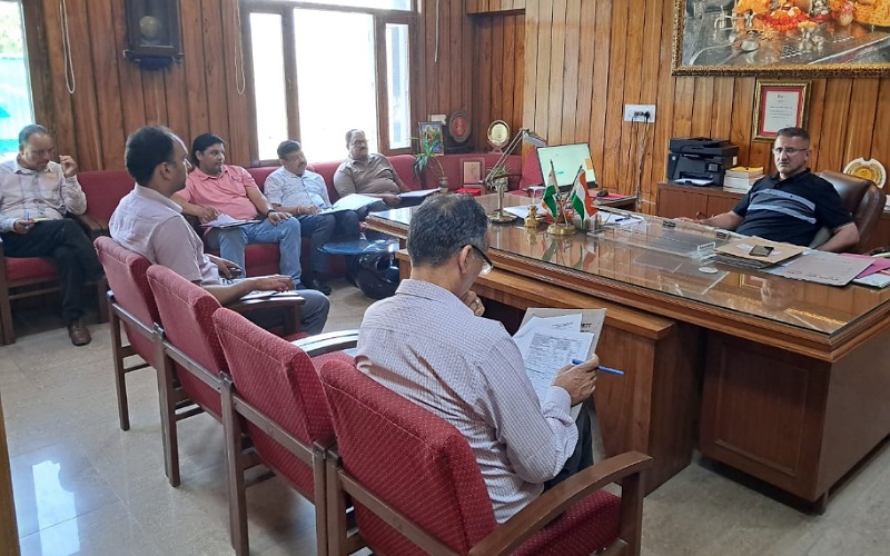 सभी राजनैतिक दल आदर्श आचार संहिता का पालन करें- सुमित खिमटा