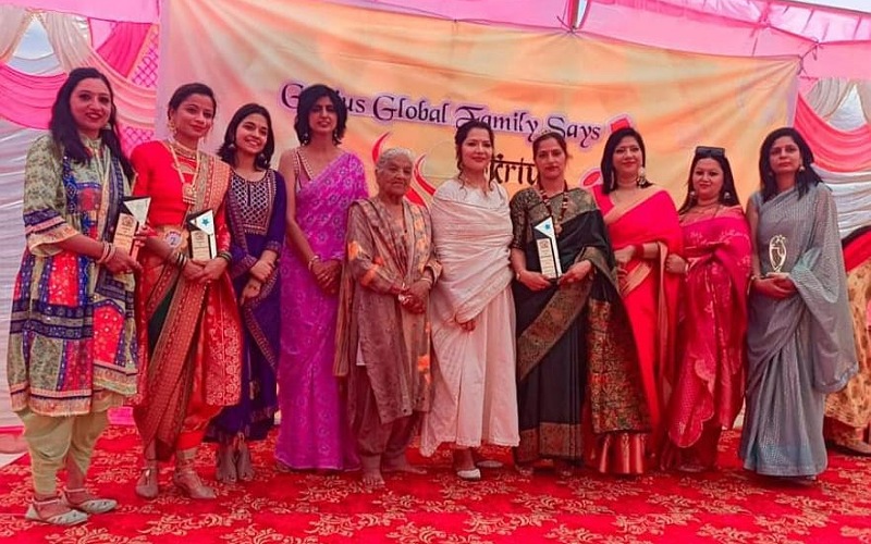 जीनियस ग्लोबल स्कूल में मदर डे ग्रैंड फिनाले की धूम