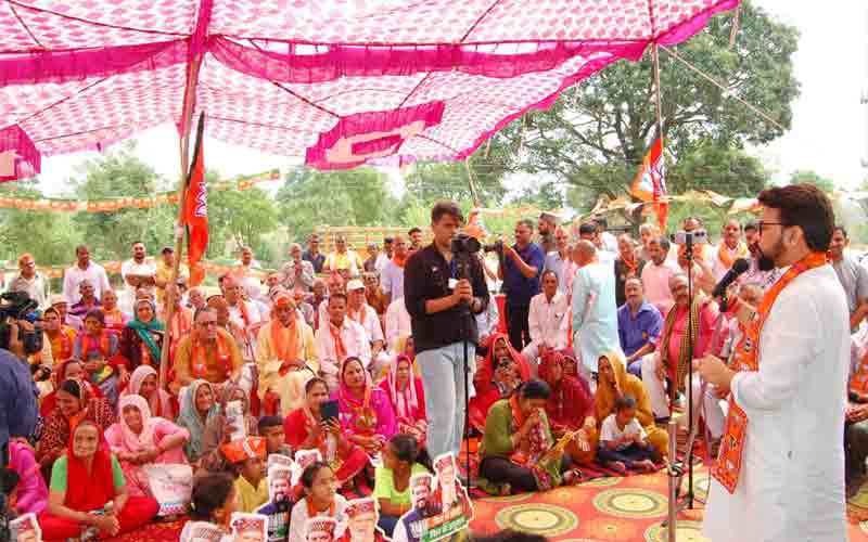 मोदी का सपना आने वाले वर्षों में देश विश्व के पटल पर प्रथम स्थान पर होगा- अनुराग ठाकुर