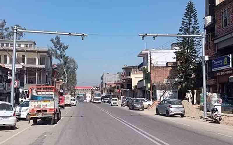 किरतपुर-नेरचौक फोरलेन पर अब ऑनलाइन कटेंगे वाहनों के चालान