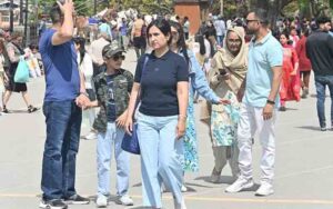 Shimla-is-bustling-with-tou.jpg