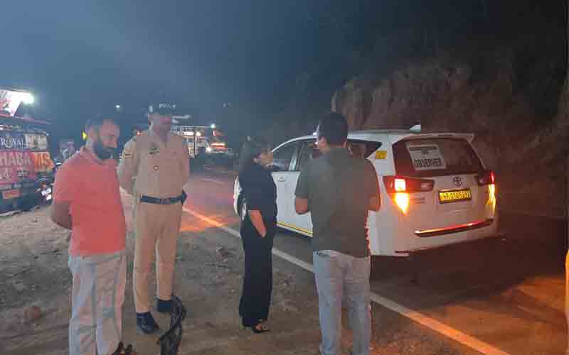 विस उपचुनाव की व्यय पर्यवेक्षक मीनू सिंह बिष्ट ने किया औचक निरीक्षण