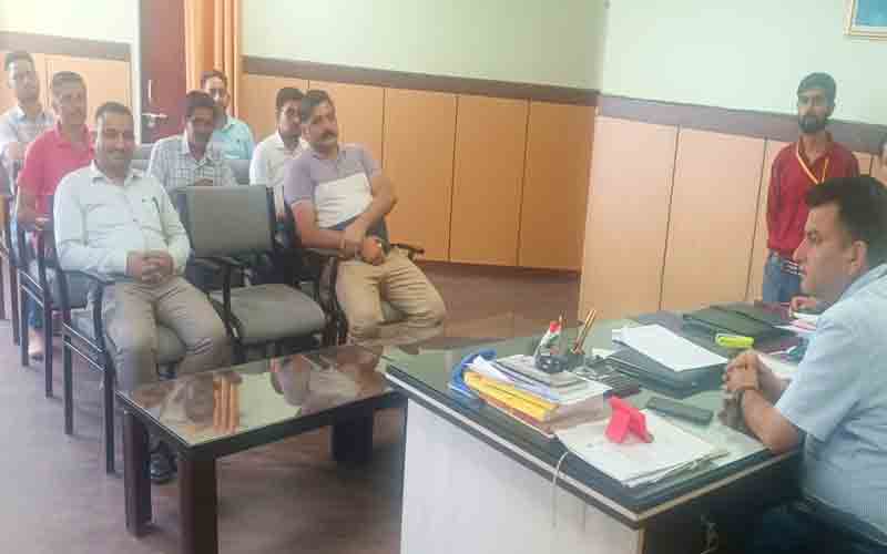 नोडल अधिकारी निर्वाचन कार्य को पूरी पारदर्शिता से पूरा करें- एसडीएम