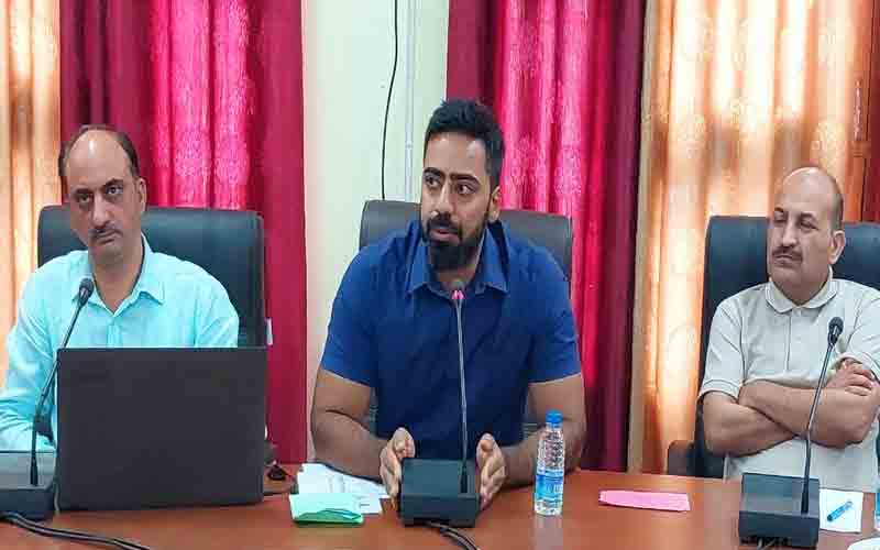 85 प्लस व 40 फीसदी से अधिक दिव्यांग मतदाताओं के लिए घर से मतदान की सुविधा