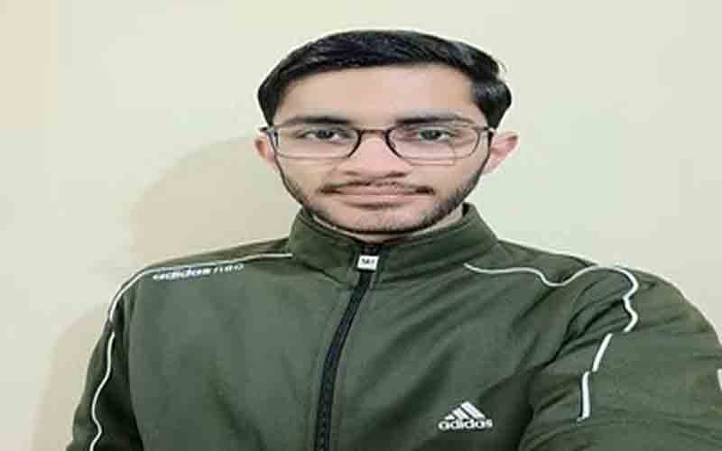 कांगड़ा के अनिकेत शांडिल ने नीट परीक्षा में प्राप्त किए 617 अंक