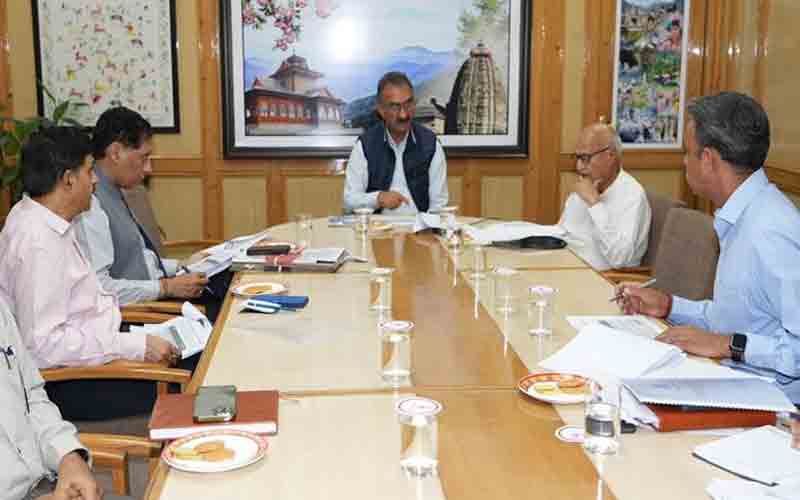 मुख्यमंत्री ने की मिल्कफेड की समीक्षा बैठक की अध्यक्षता
