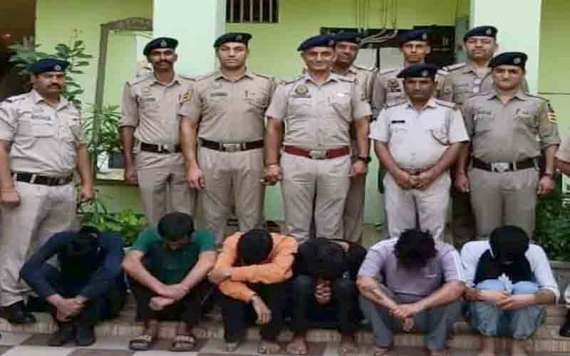 सोलन पुलिस की बड़ी कार्यवाही: चिट्टा तस्करी के मामले में 6 आरोपी गिरफ्तार