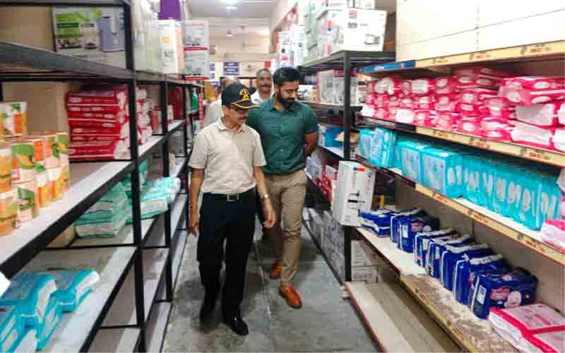 डीसी ने जिला सैनिक कल्याण कार्यालय और सीएसडी कैंटीन का किया दौरा