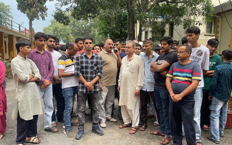 मुहर्रम पर मारपीट मामले में पुलिस पर कार्रवाई न करने का आरोप