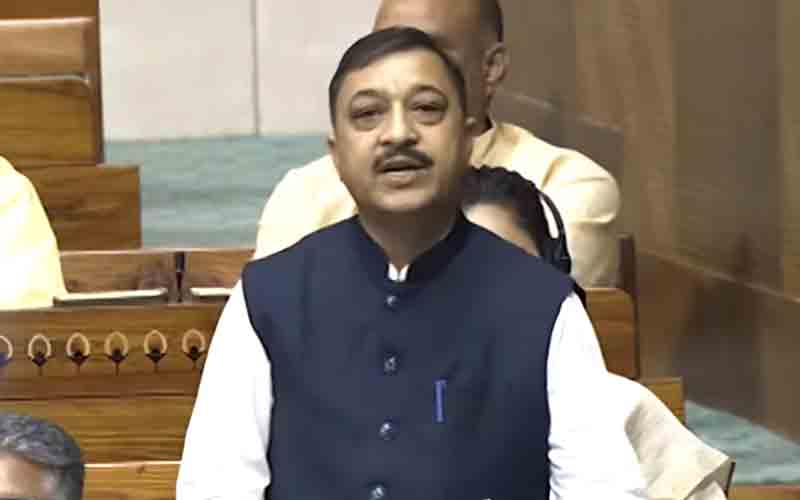 सांसद ने सदन में रखी सेब को फसल बीमा योजना के तहत लाए जाने की मांग