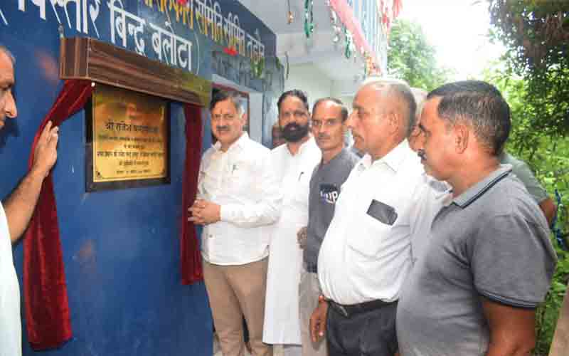 मंत्री राजेश धर्माणी ने तडोन पंचायत में सब डिपो का किया उदघाटन