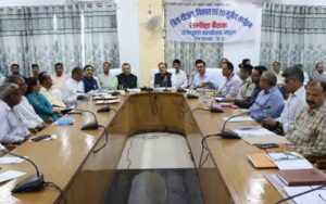 Officials-Industry-Minister.jpg