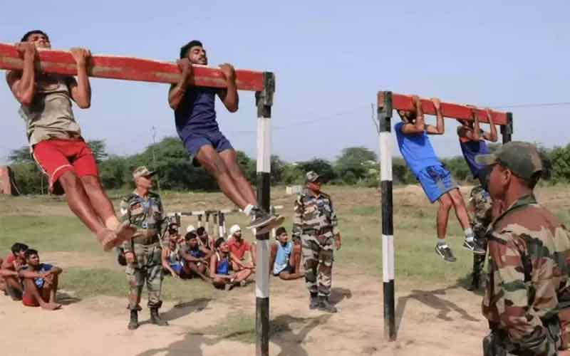 अग्निवीर भर्ती रैली में 4 जिलों के 2800 युवाओं ने दिया ग्राउंड टेस्ट