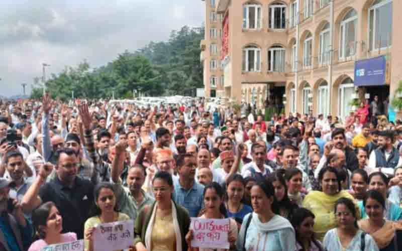 हिमाचल सचिवालय में आंदोलन का तेज : कर्मचारी महासंघ ने 17 सितंबर को महासभा का आयोजन किया