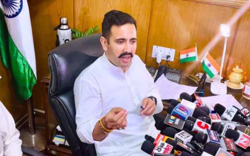 पीएमजीएसवाई-3 की सड़कों का निर्माण कार्य जून 2025 तक पूरा करने के निर्देश