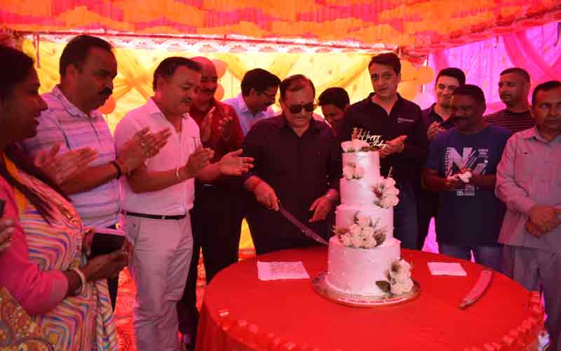 विधानसभा अध्यक्ष कुलदीप सिंह पठानिया  के जन्मदिन के अवसर पर कार्यक्रम आयोजित