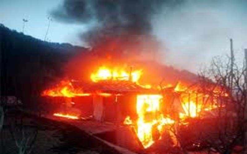 शिमला में मकान में लगी आग, लाखों का सामान जला