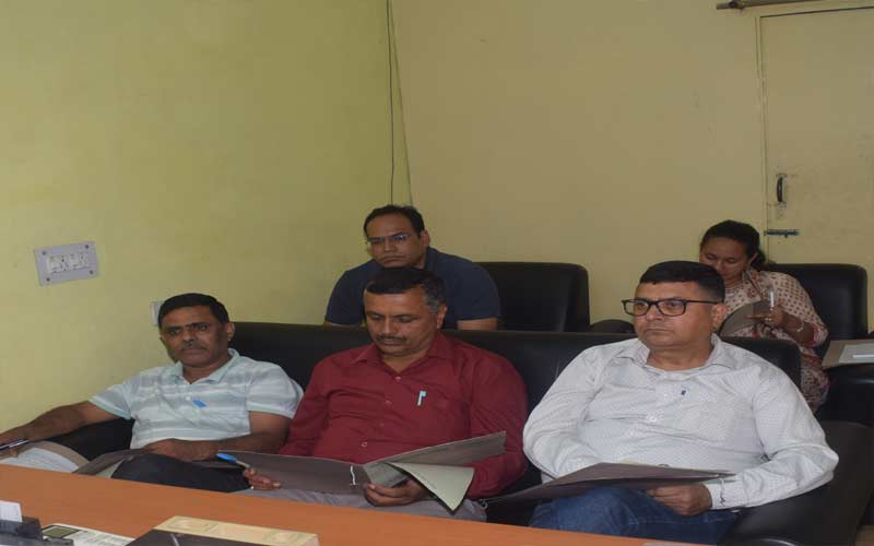 मतदाता केंद्रों के युक्तिकरण के संदर्भ में विभिन्न राजनेैतिक दलों के साथ बैठक आयोजित