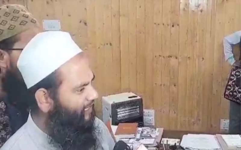 मस्जिद विवाद में नया मोड़, मुस्लिम पक्ष ने खुद अवैध निर्माण हटाने की मांग की