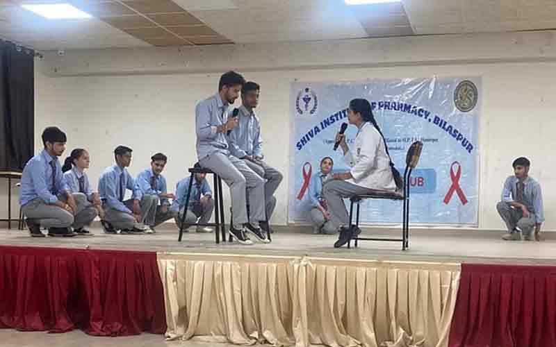 बिलासपुर में फ्लैश मॉब के जरिये एड्स के प्रति जागरूकता अभियान