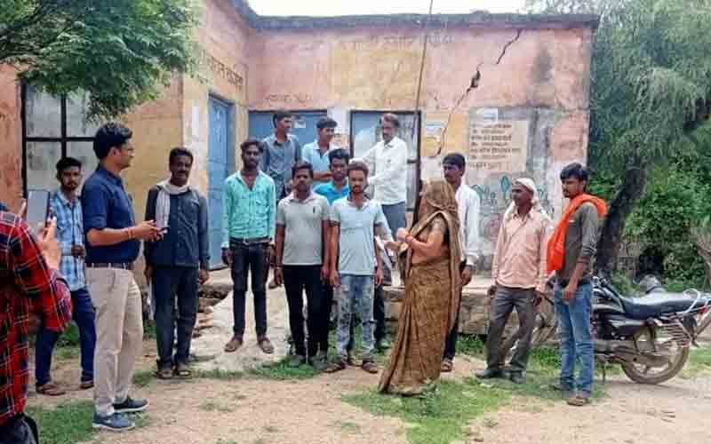 दगोह पंचायत में रास्ते के निर्माण को लेकर विवाद, उपप्रधान का अंगूठा चबाया