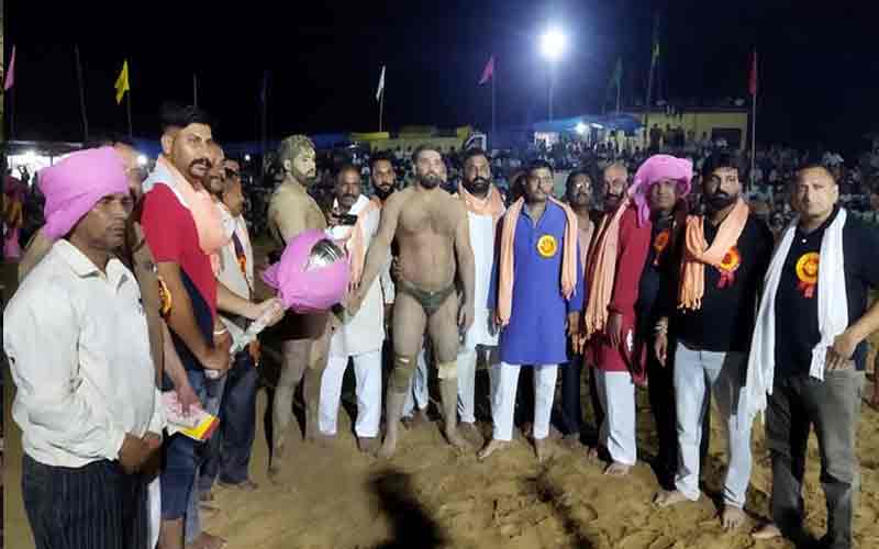 मिर्जा ईरान ने सलोह दंगल में फिर से दिखाया दम