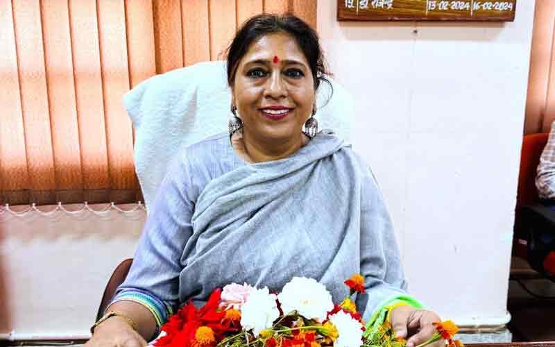 डॉ मीनू भास्कर ने संभाला डिग्री कॉलेज संगड़ाह के प्राचार्य का कार्यभार