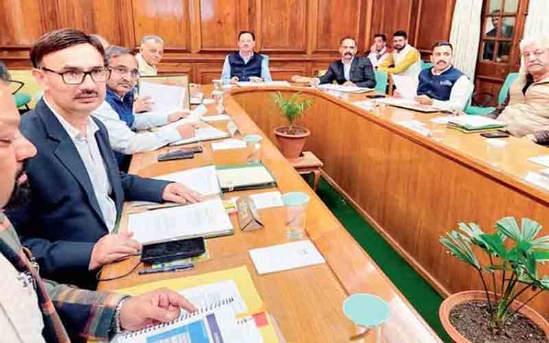 हिमाचल में तहबाजारियों के लिए पहचानपत्र अनिवार्य करने की सिफारिश