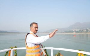मुख्यमंत्री ने गोविंद सागर झील में जल क्रीड़ा गतिविधियों का किया शुभारंभ