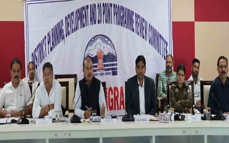 अंतिम पंक्ति में बैठे जरूरमंद व्यक्ति तक पहुंच रही कल्याणकारी योजनाएं : गोमा