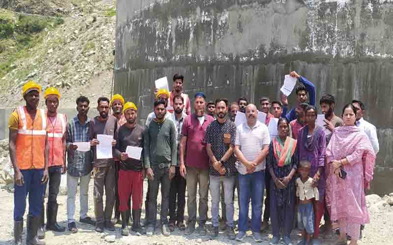 मजदूरों के आर्थिक सशक्तिकरण का माध्यम बन रही है कामगार कल्याण बोर्ड की योजनाएं।