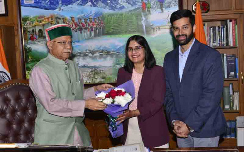 राज्यपाल ने की युवा उद्यमियों की प्रेरणादायक कहानी की सराहना