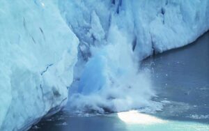 हिमाचल प्रदेश में बर्फ की चादर 10.02% तक सिकुड़ी, तेजी से पिघल रहे ग्लेशियर