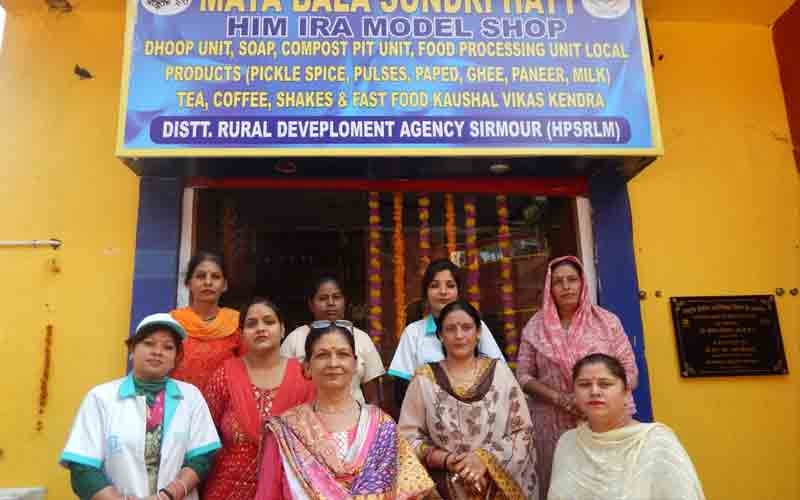 सिरमौर में हिम ईरा ब्रांड से स्वयं सहायता समूहों को मिली आर्थिक स्वतंत्रता