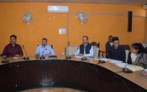 बिलासपुर : वन मंजूरी मामलों की समीक्षा के लिए विशेष बैठक आयोजित
