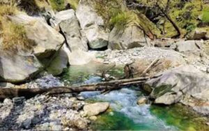 तीर्थन घाटी में आपदा के 16 महीने बाद भी सुधार का इंतजार