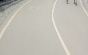 हिमाचल में 300 गांवों की सड़कें रुकीं, सरकार ने दिए ये निर्देश