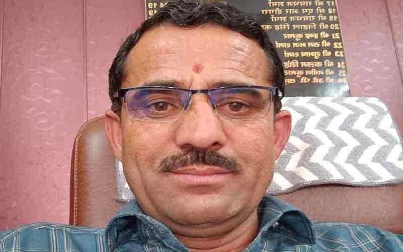 शिलाईके लाधी क्षेत्र के लाल ने किया कमाल, 40 वर्ष से लंबित रास्ते को किया बहाल