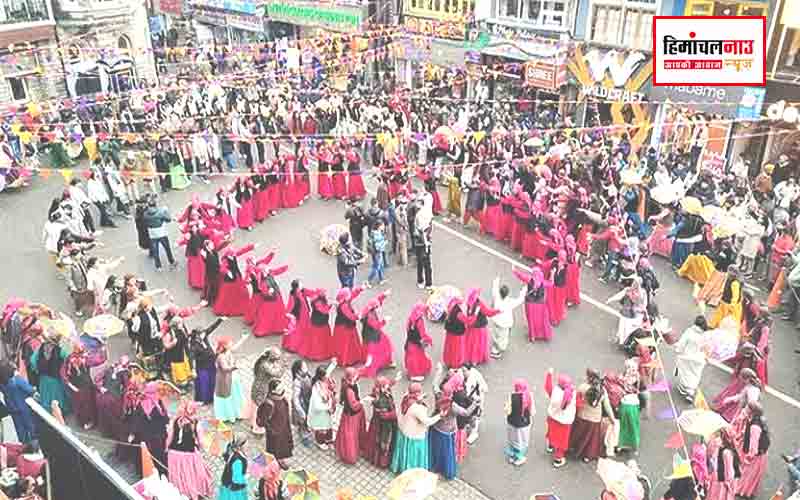 Shimla Winter Carnival 2024 : शिमला में उत्सव का रंग, 250 महिलाओं ने किया महानाटी का प्रदर्शन