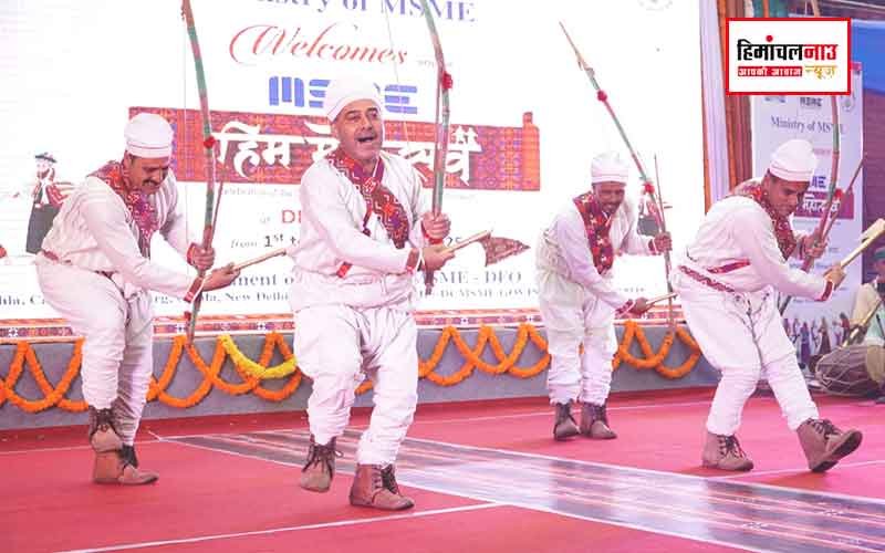 दिल्ली हाट में सिरमौरी हाटी की नाटी ने बिखेरा सांस्कृतिक रंग