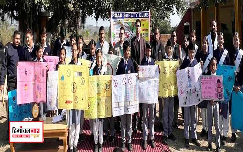 रावमापा गोंदपुर बुल्ला में सड़क सुरक्षा अभियान पर जागरूकता शिविर आयोजित